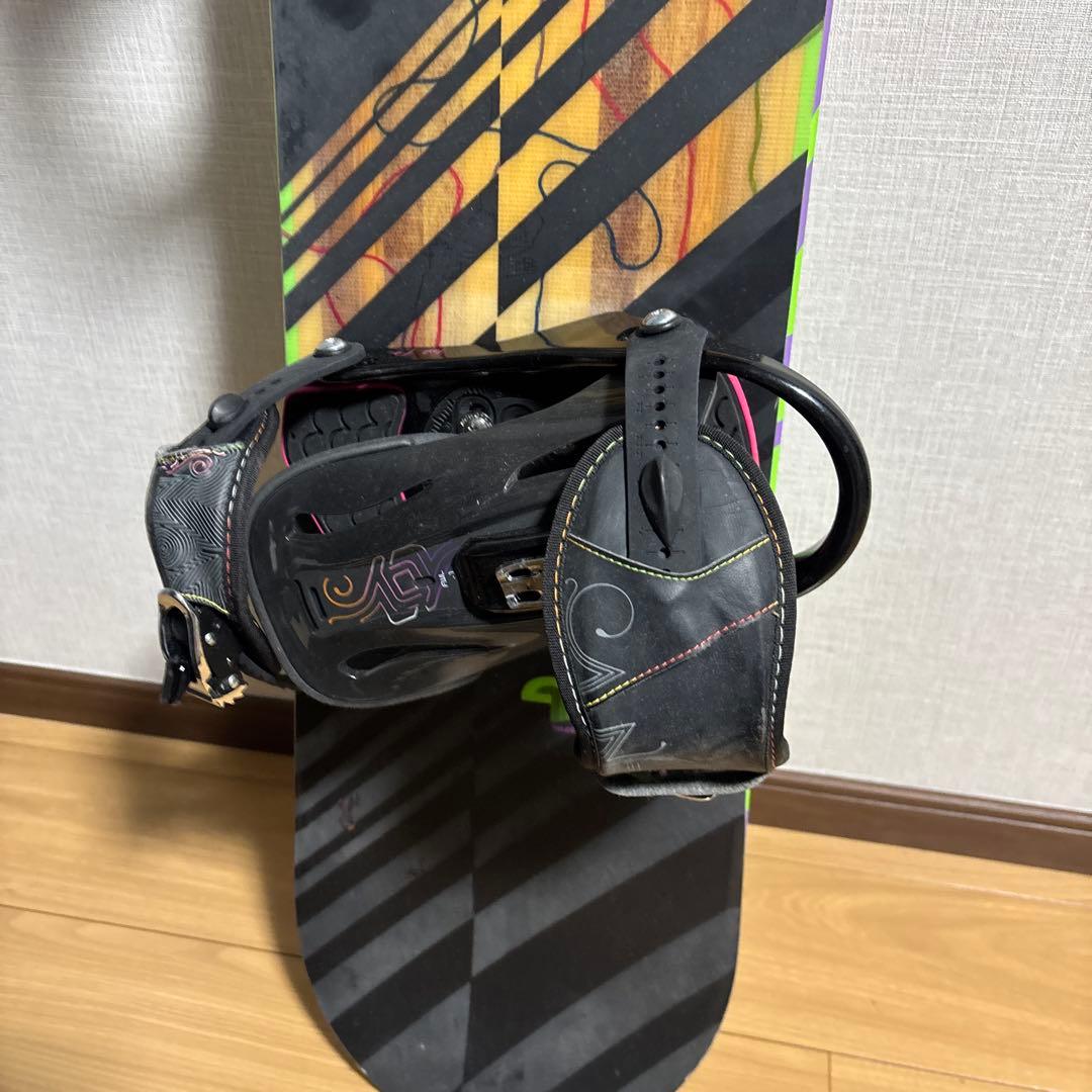 K2スノーボード ブラック/イエロー バインディング ワックス、ボードケース付き