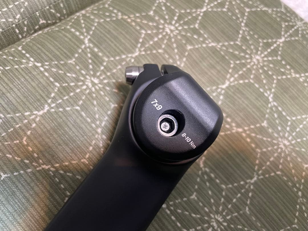 TREK トレック Madone マドンGen8 シートポスト ヤグラ付き