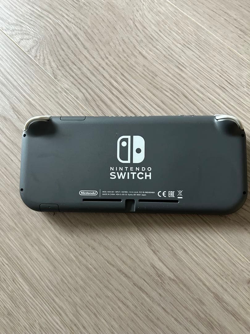 任天堂　Switch Lite 本体　充電アダプター　初期化済み