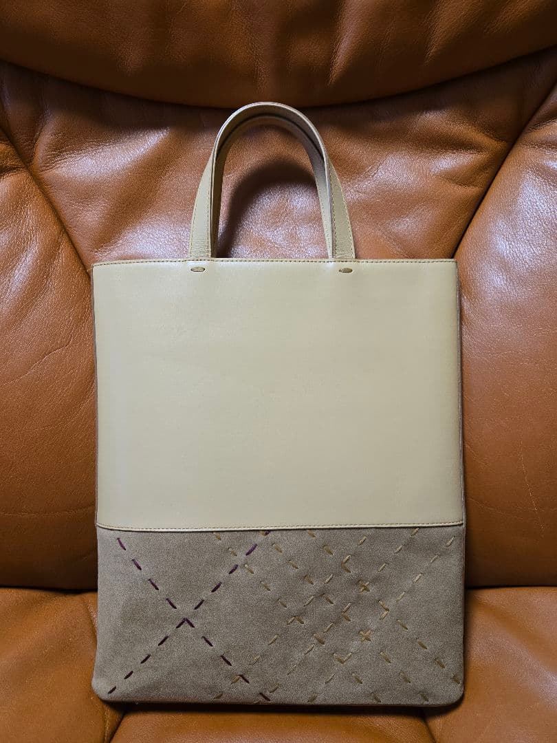 BURBERRY　LONDON　バーバリー　レザートートバッグ