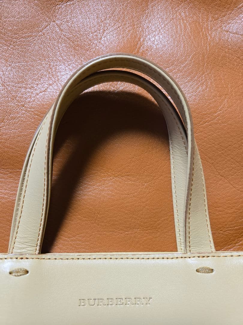 BURBERRY　LONDON　バーバリー　レザートートバッグ