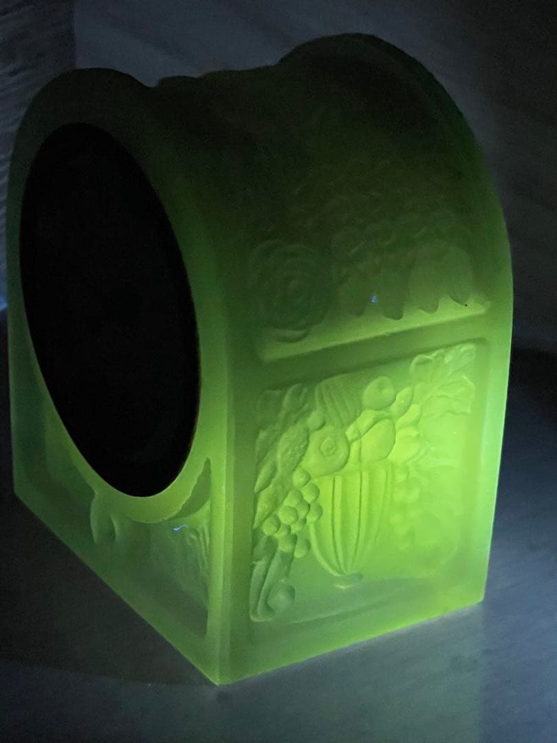 精工舎　アーチ型置き時計　ヴィンテージ レトロ　機械式　ウランガラス　ジャンク品