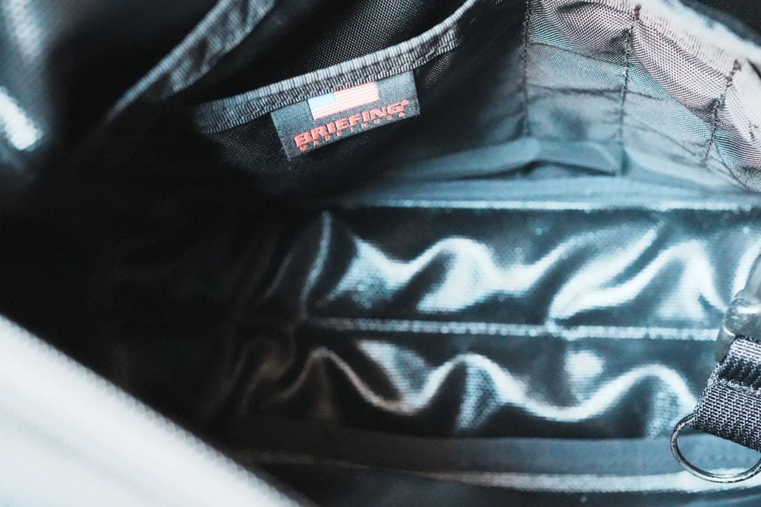 超美品 ブリーフィング DAY TRIPPER/S ショルダーバッグ