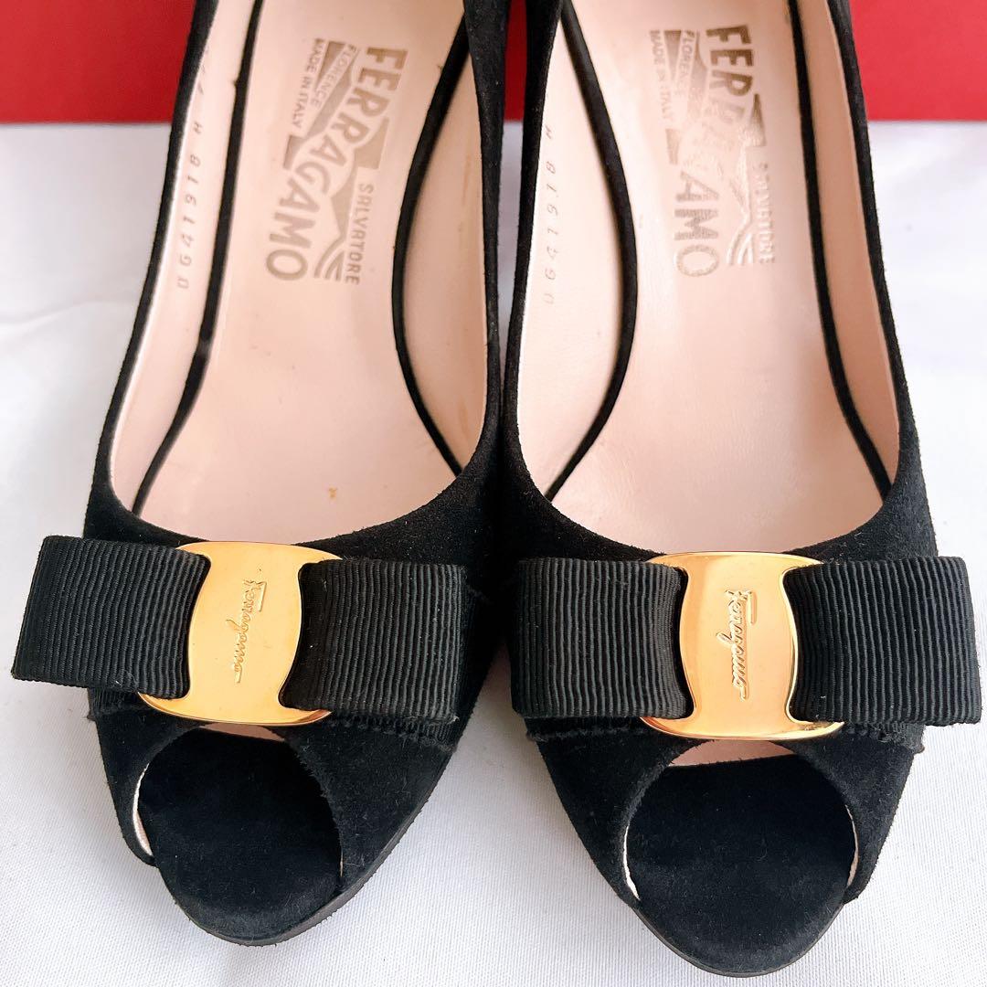 美品 箱 付属品付 フェラガモ ヴァラリボン オープントゥパンプス 23.5 黒