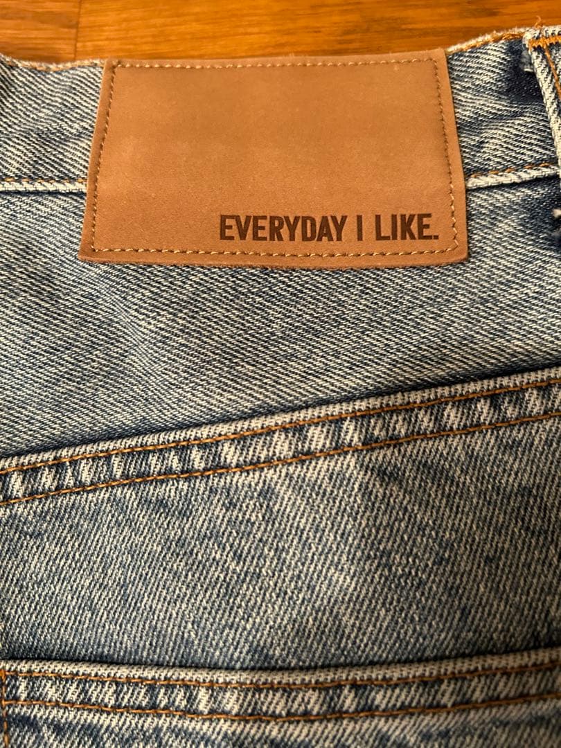 【美品】ドゥーズィエムクラス　2024年　Loose Jeans 36