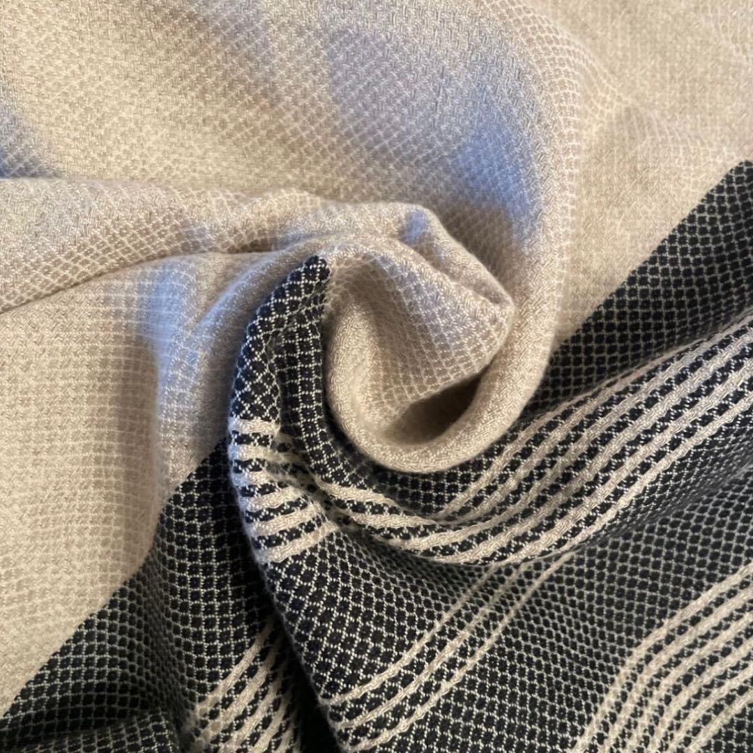 IDEE ブラケット　ラグ　インテリア　ベッド　リネン　ソファー　イデー　トルコ