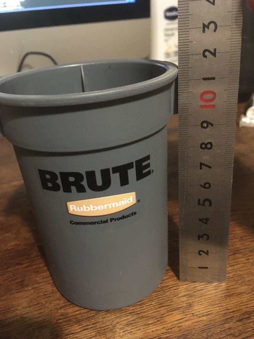 Rubbermaid  ラバーメイド　ノベルティ　ペンたて　中古