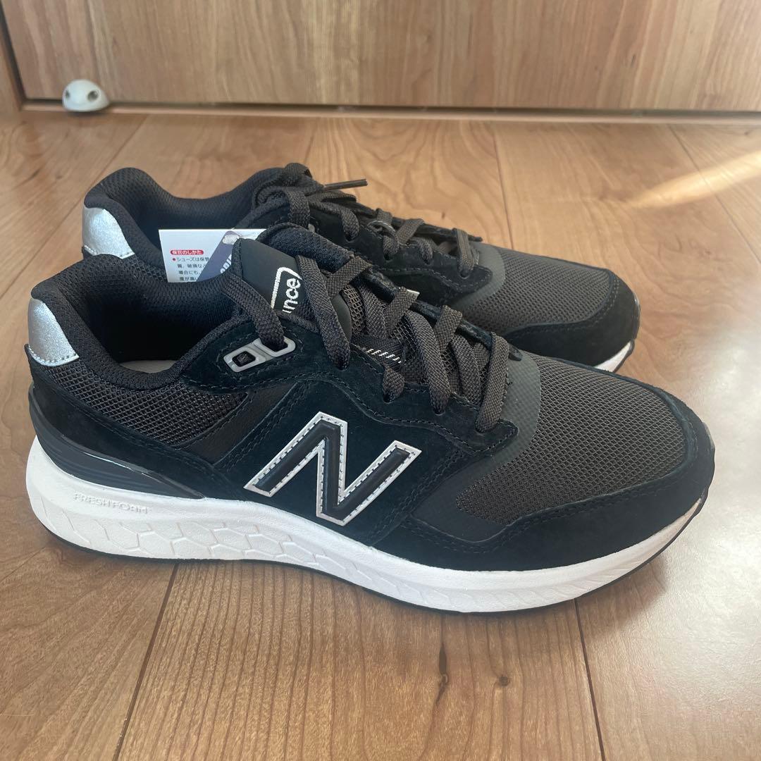 新品未使用　ニューバランス　880 レディース　スニーカー　ブラック