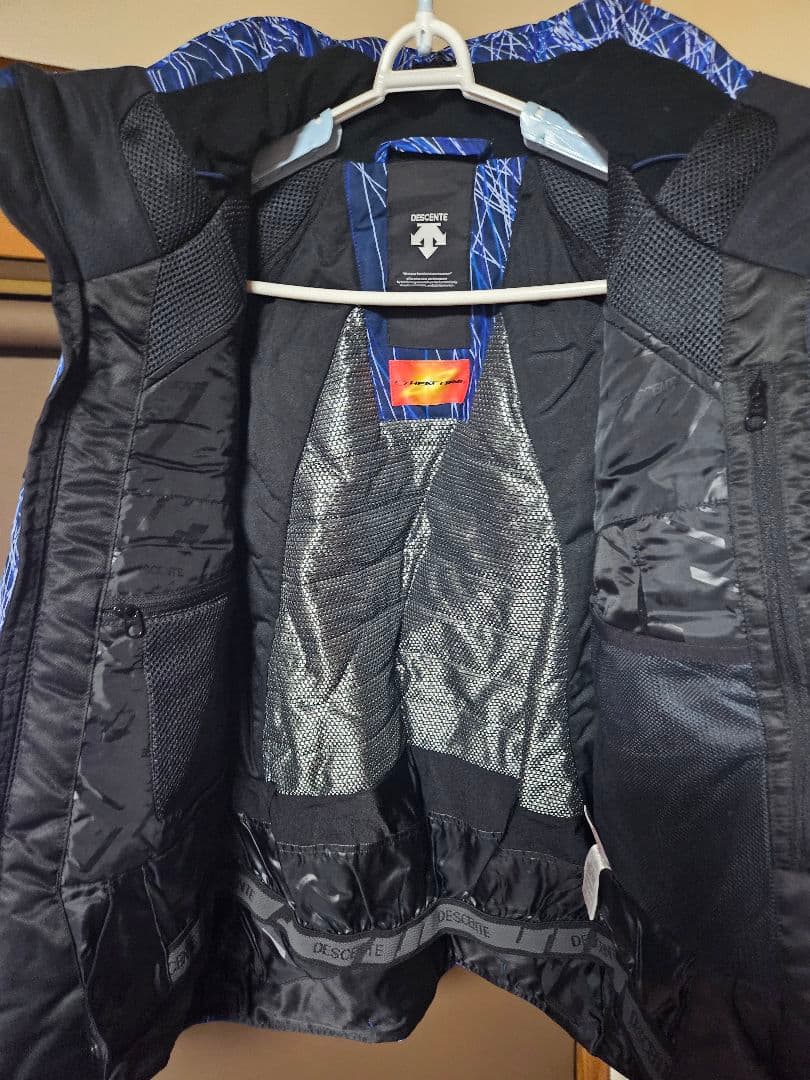 DESCENTE スキーウェア ネイビー上下セット