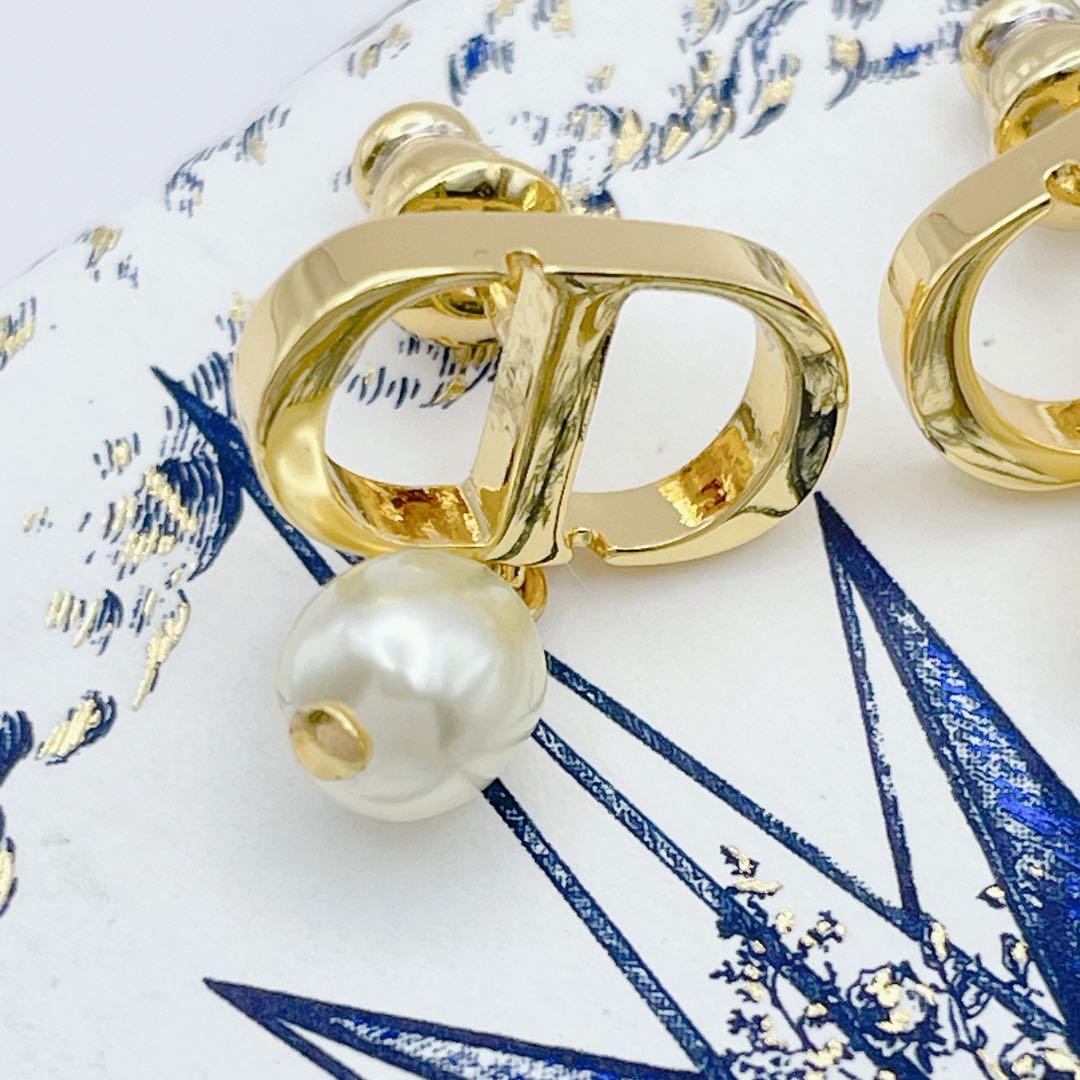 Christian Dior ピアス　petit プチ　パール　CD ゴールド