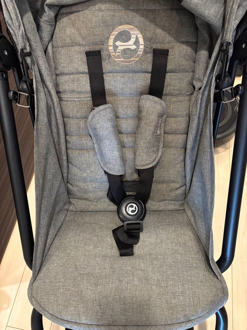 Cybex EEZY S ベビーカー【専用カップホルダー付】