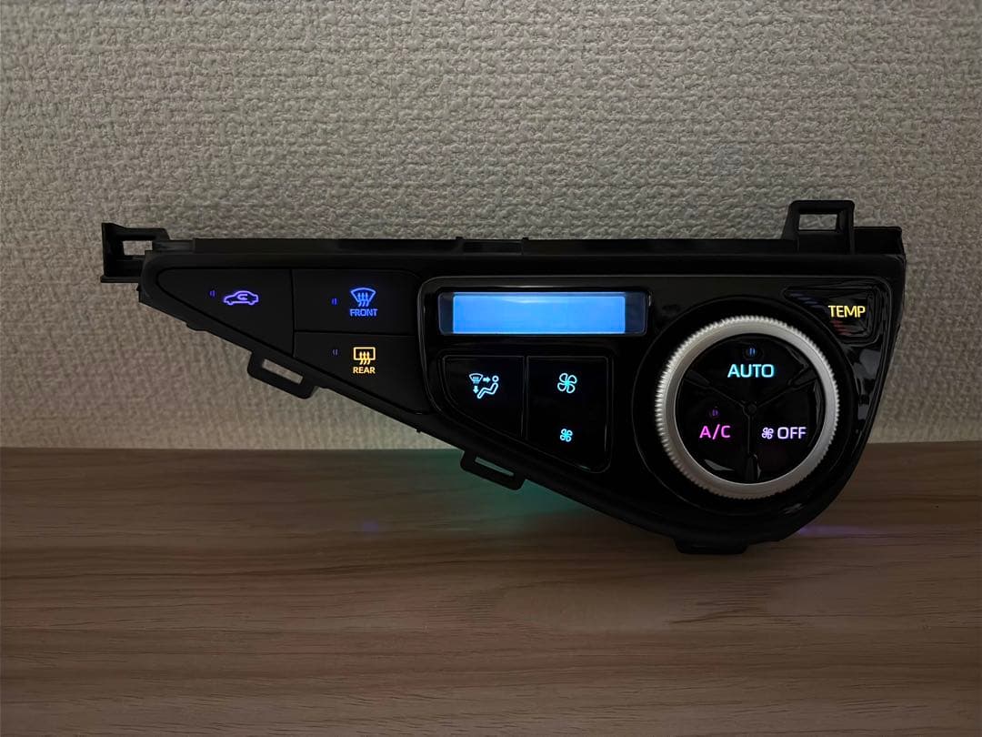 NHP10 アクア 後期　エアコンパネル レインボーカラ打ち替え完成品