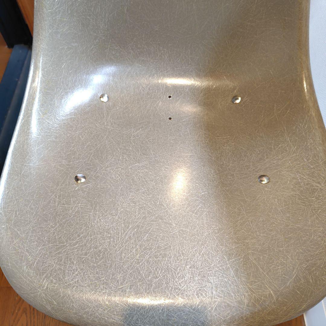 Akayy　ハーマンミラー　イームズシェルチェア　ワイドマウント