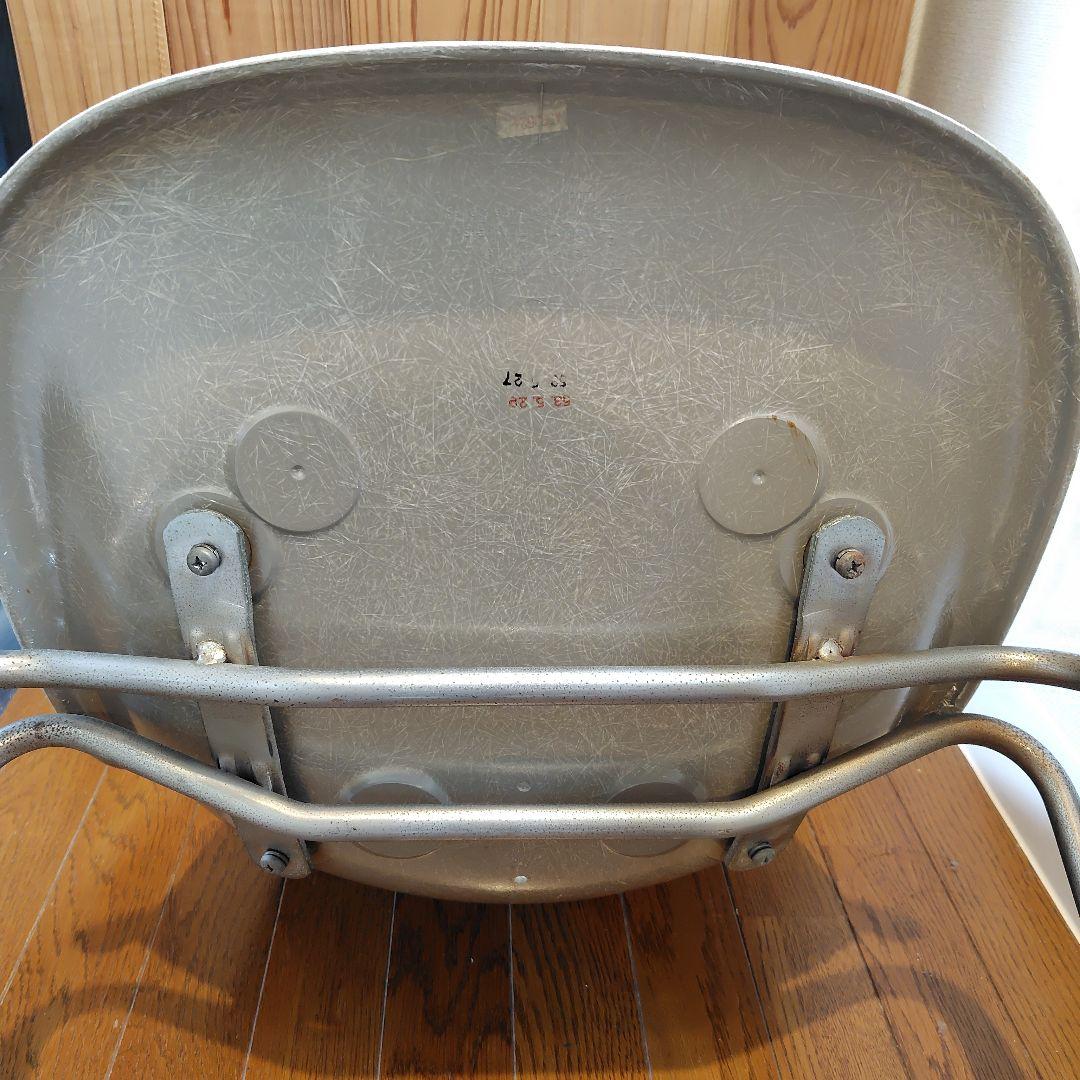 Akayy　ハーマンミラー　イームズシェルチェア　ワイドマウント