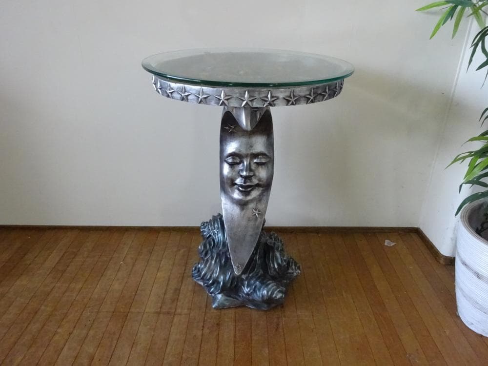 太陽と月テーブル/太陽・月・星をモチーフにした幻想的なテーブル・カフェテーブル