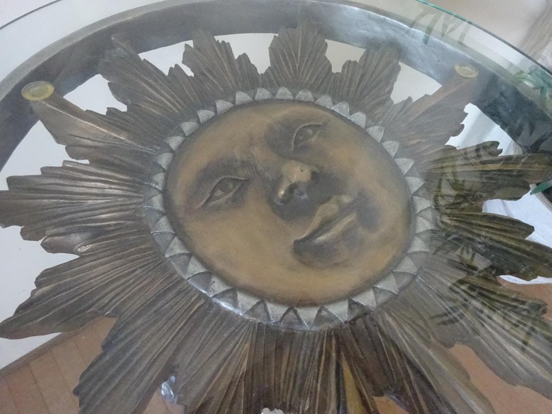 太陽と月テーブル/太陽・月・星をモチーフにした幻想的なテーブル・カフェテーブル