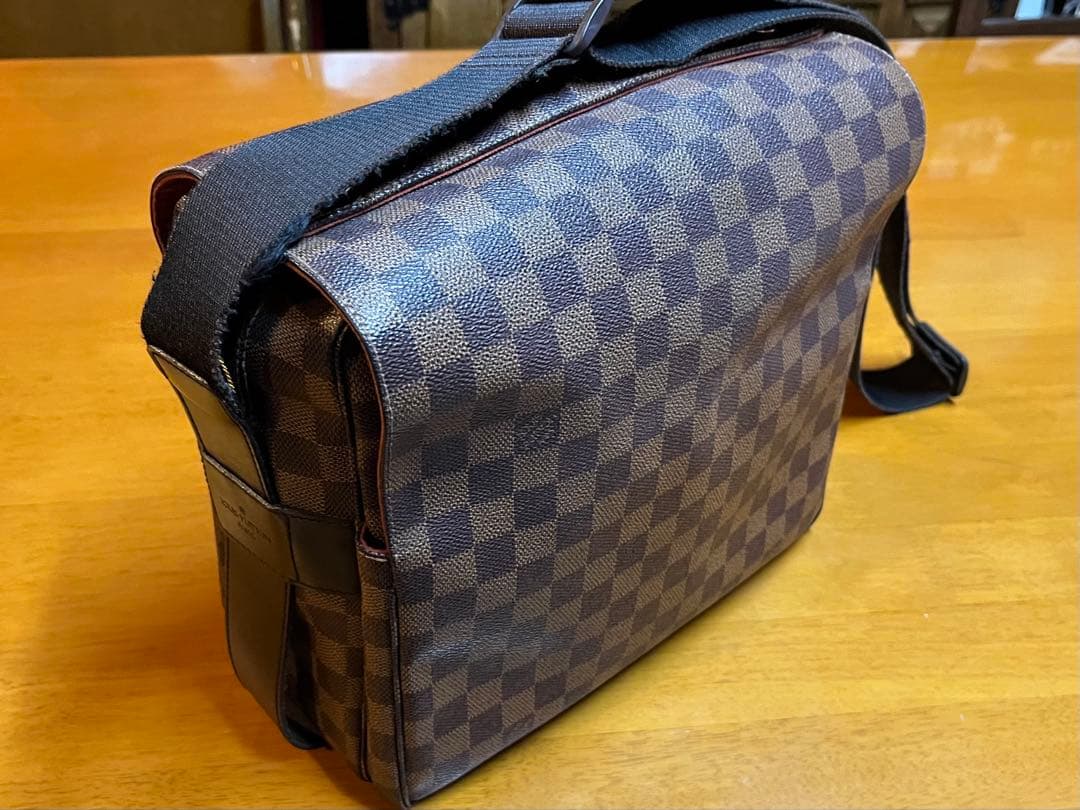 ルイヴィトン　ナヴィグリオ　ショルダーバッグ