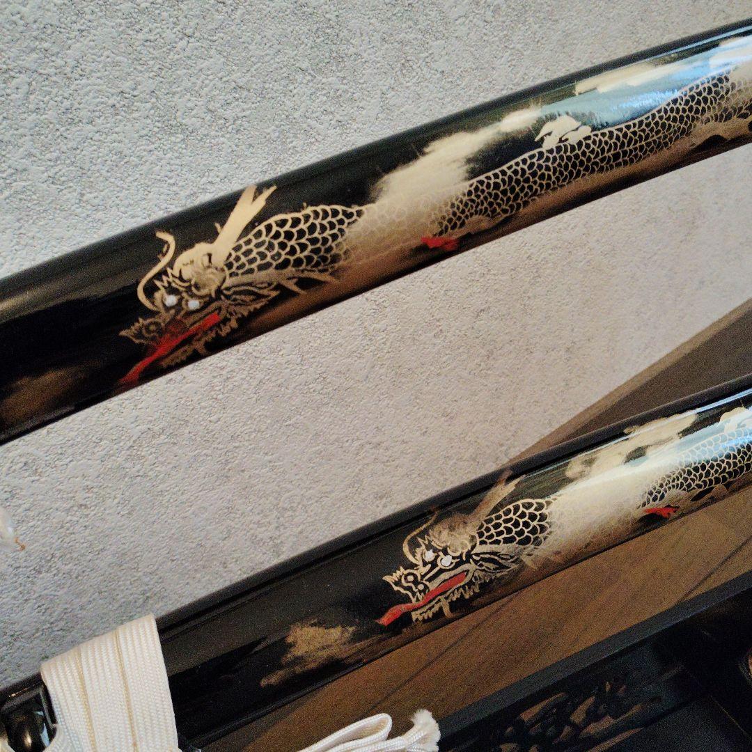 ド*ン様 龍柄　模造刀2本セット　刀掛台付き