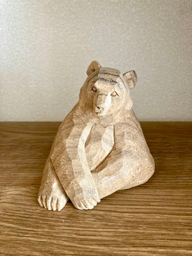 賀上隼敬 さんの 木彫り熊