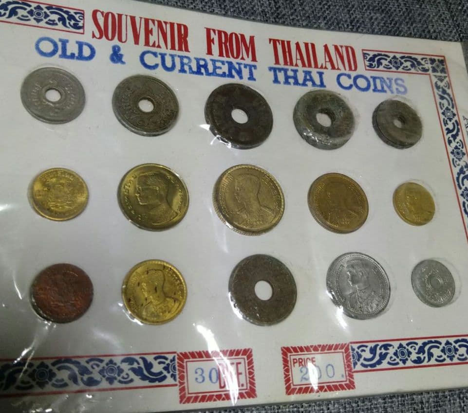 1*o様 金貨？？タイの旧貨幣・現行貨幣セットです(⌒▽⌒)