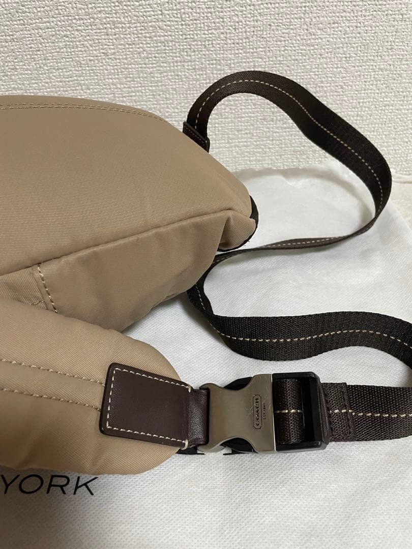 カ*ん様 ✨美品❤️COACH❤️F70692 ヴァリックナイロンスリングバッグ