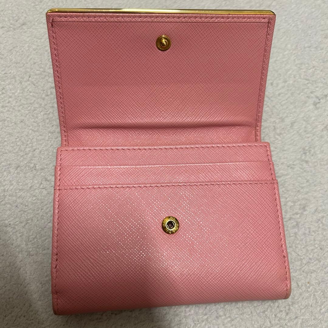 PRADA 二つ折り財布 ピンク レザー