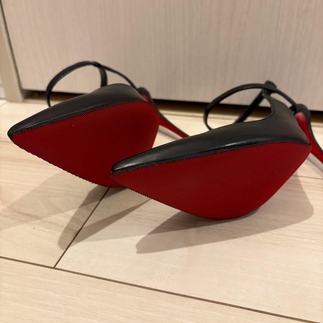 【新品未使用】Christian Louboutinブラックハイヒール