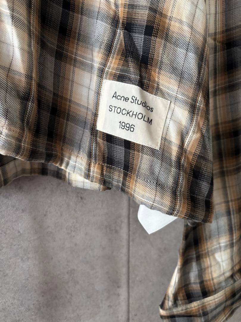 アクネストゥディオズ　チェックフード付きオーバーシャツ