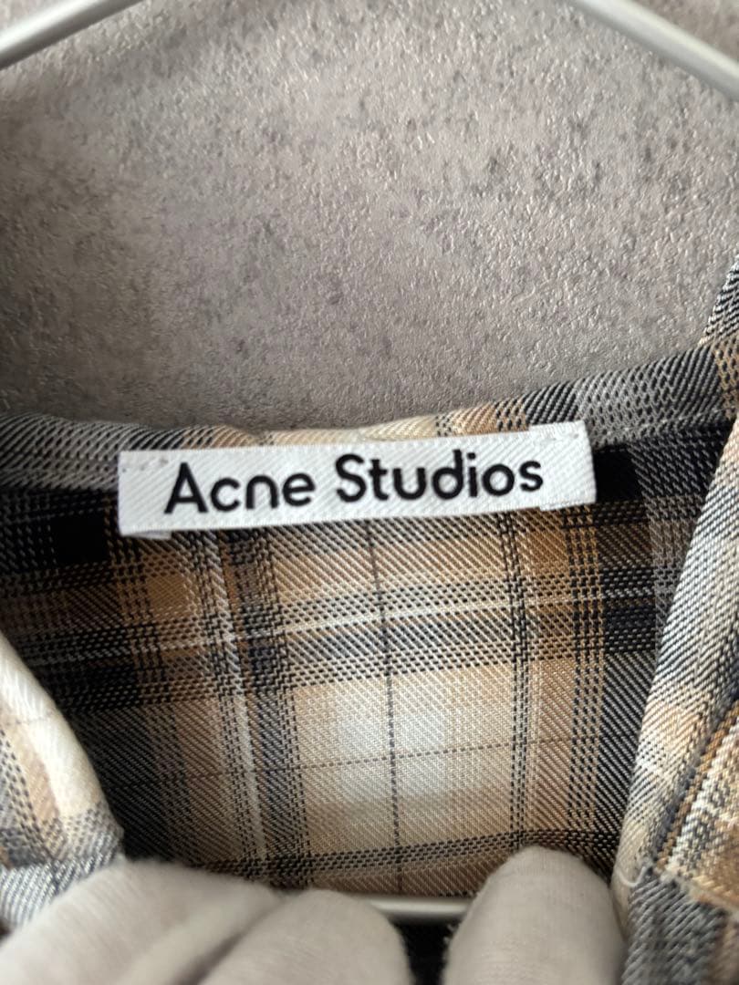 アクネストゥディオズ　チェックフード付きオーバーシャツ