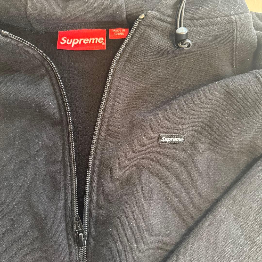 週末お値下げ！Supreme 黒 フルジップ パーカー