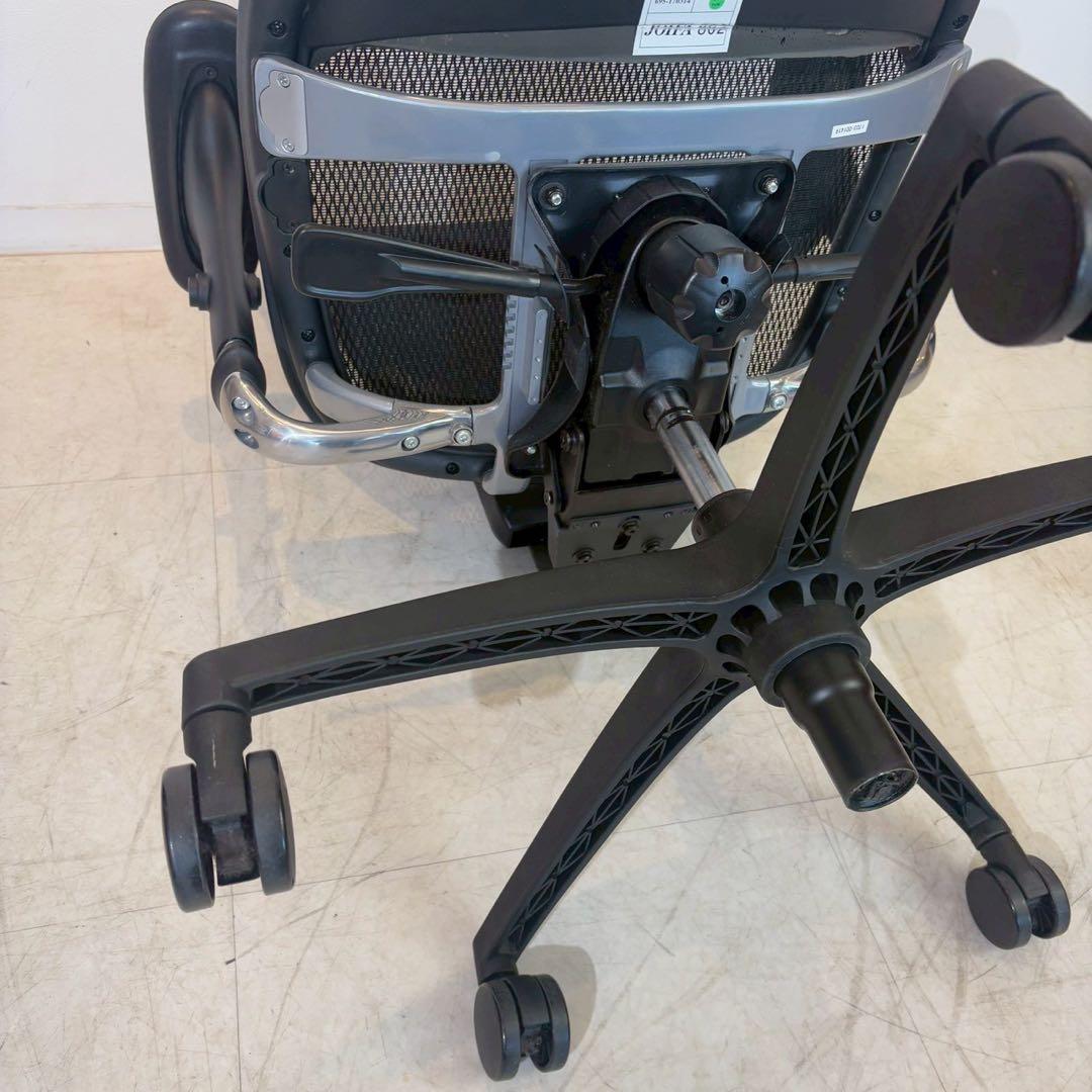 エンジョイ Ergohumanエルゴヒューマン 肘付きオフィスチェア　2/3