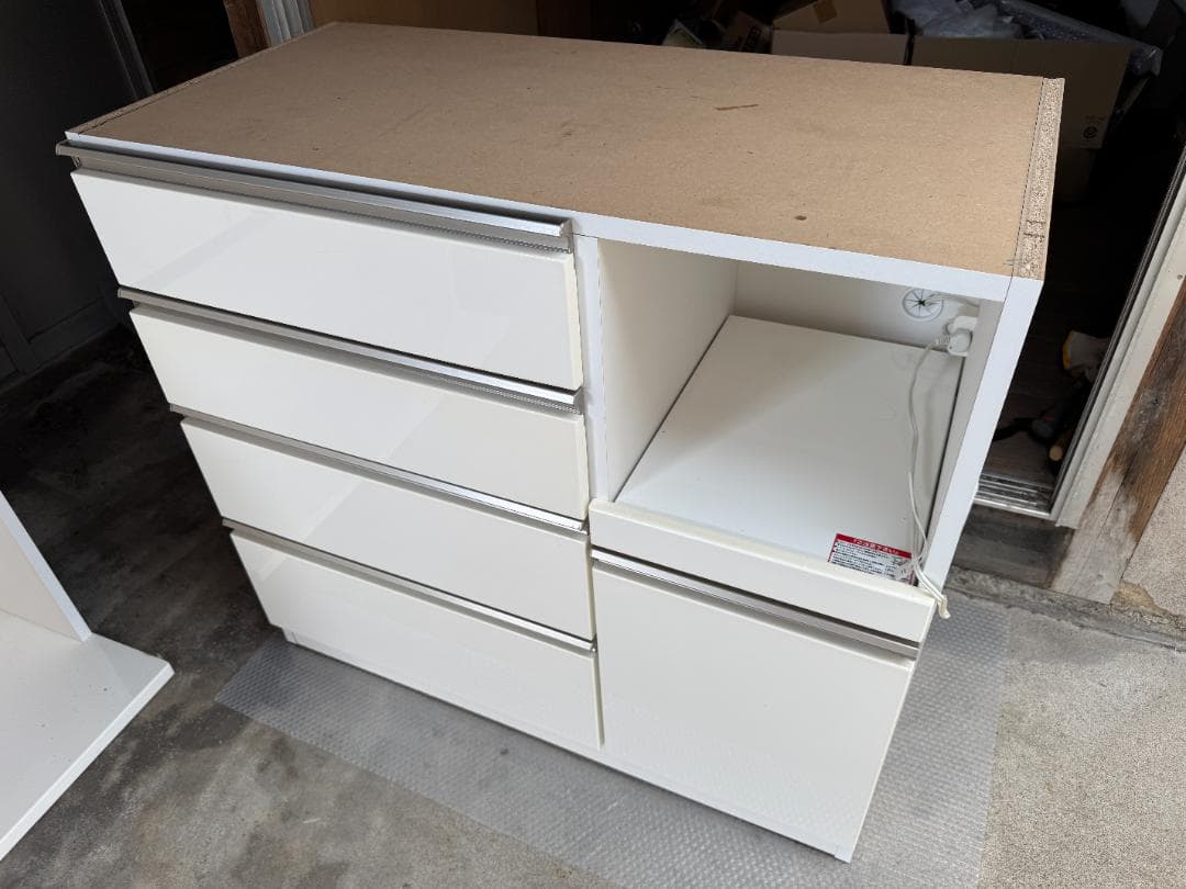 ニトリ　食器棚　ホワイト　キッチンボード