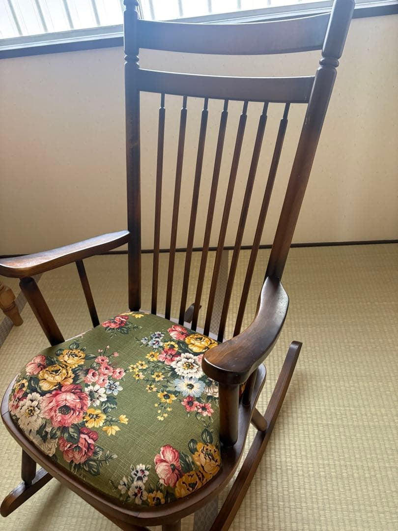 木製ロッキングチェア