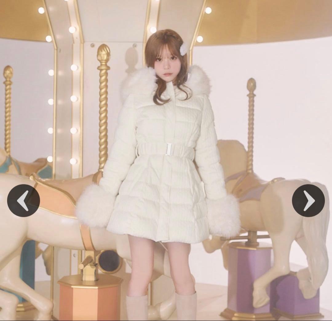 ミシェルマカロン ケーブル柄ベルトダウンコート アイボリー 　ダウンジャケット