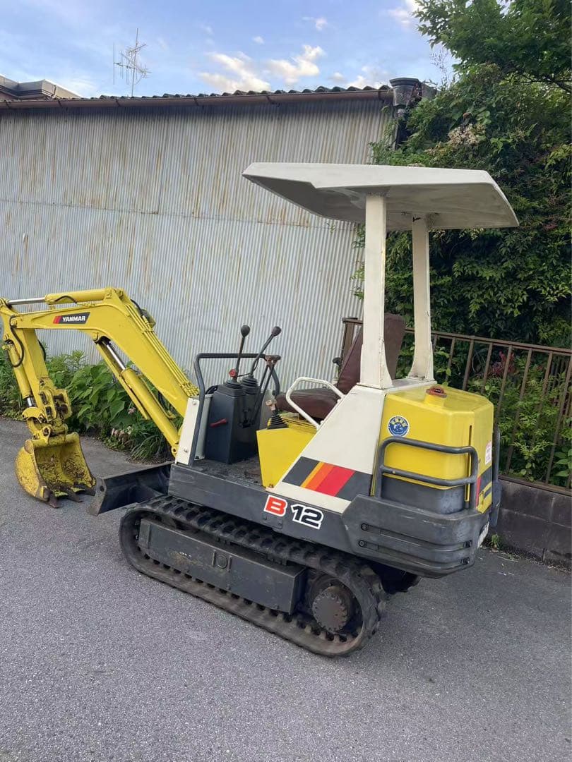 ヤンマー B12 ミニユンボ 横旋回 ライト点灯確認済 油圧ショベル 中古