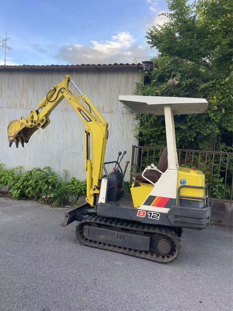 ヤンマー B12 ミニユンボ 横旋回 ライト点灯確認済 油圧ショベル 中古