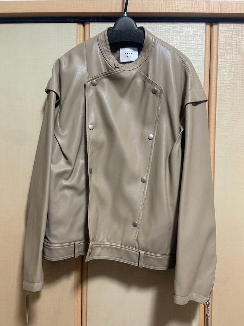 ジャケット・アウター AMERI VINTAGE RETRO FAKE LEATHER JACKET