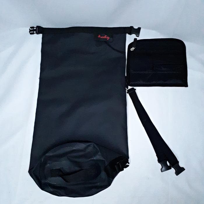 henty ヘンティ 出張 ガーメント サイクルバッグ リュック バックパック