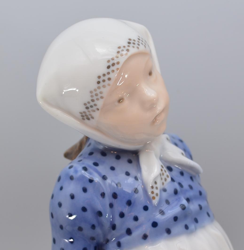 食事を運ぶ女性　＃815　★ロイヤルコペンハーゲン　デンマーク　ヴィンテージ