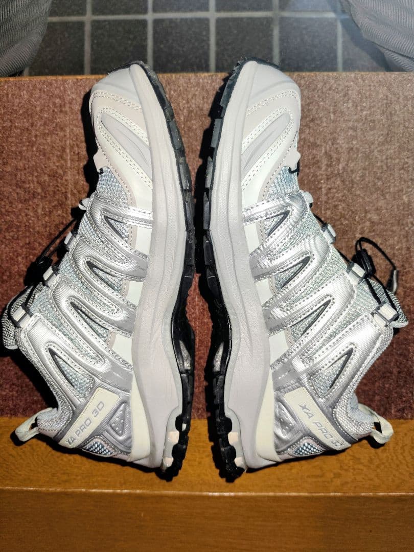 【美品】サロモン XA PRO 3D 27cm グレー/シルバー