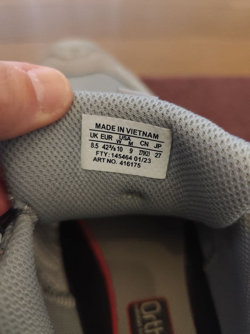 【美品】サロモン XA PRO 3D 27cm グレー/シルバー