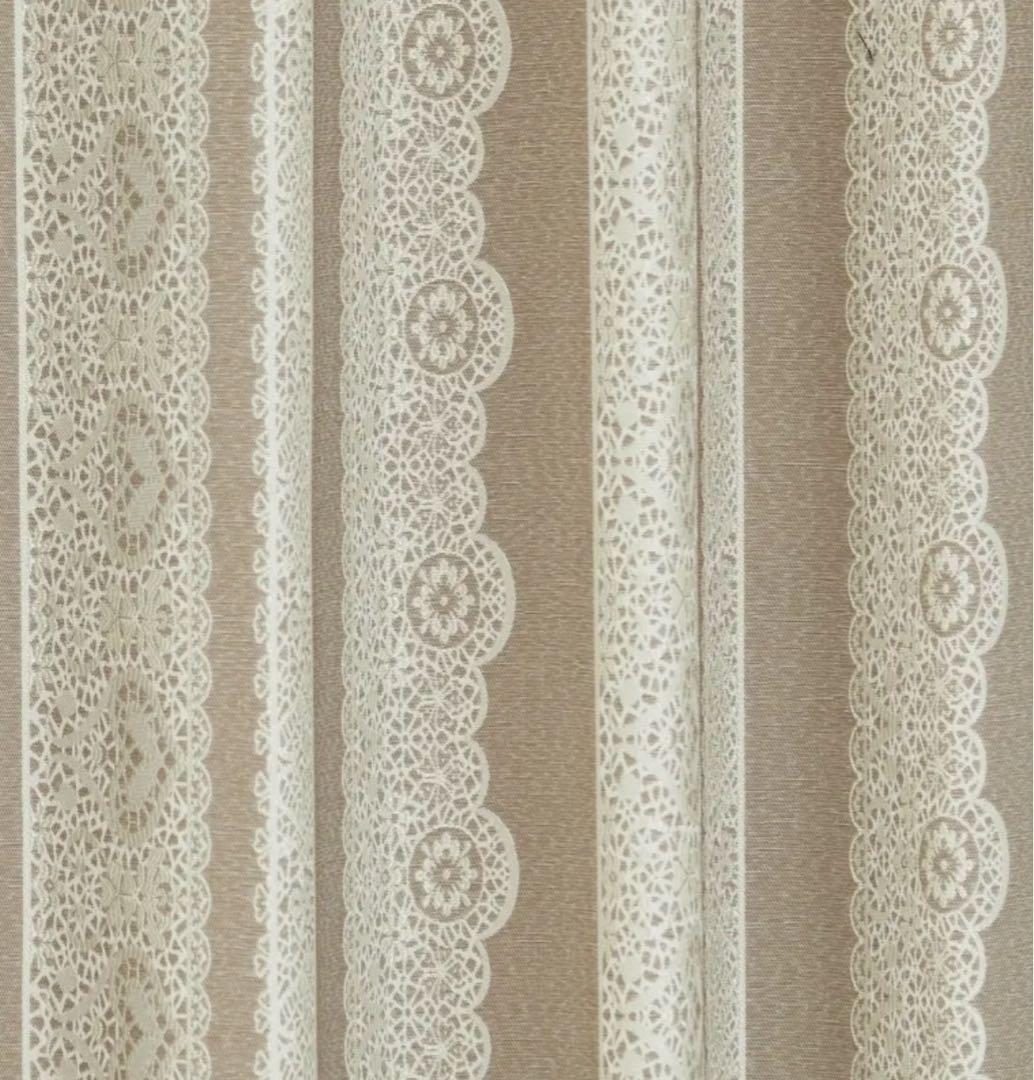 ドレープカーテン　ベージュ　遮光2級