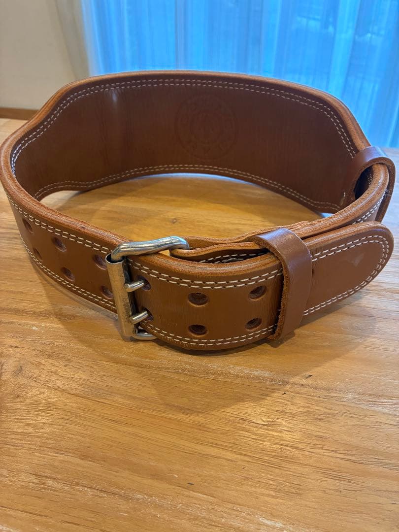 美品！GOLD'S GYM プロレザーベルト　Mサイズ　ゴールドジム　筋トレ