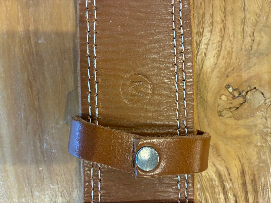 美品！GOLD'S GYM プロレザーベルト　Mサイズ　ゴールドジム　筋トレ