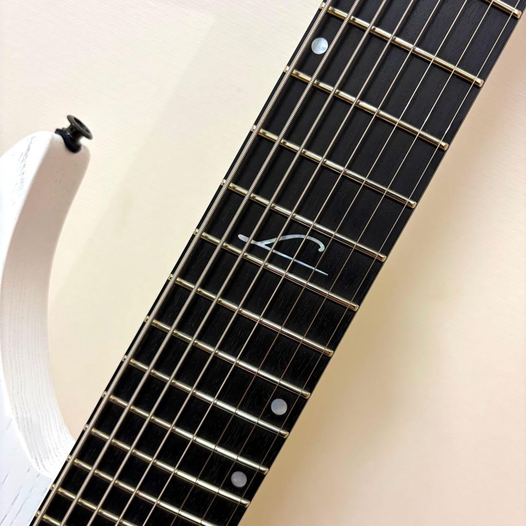 か*お様 Legator Ghost G8FP  Fall 8弦ヘッドレ
