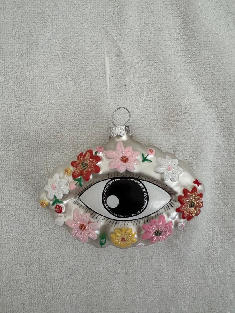 アスティエオーナメント　目の形のクリスマスオーナメント