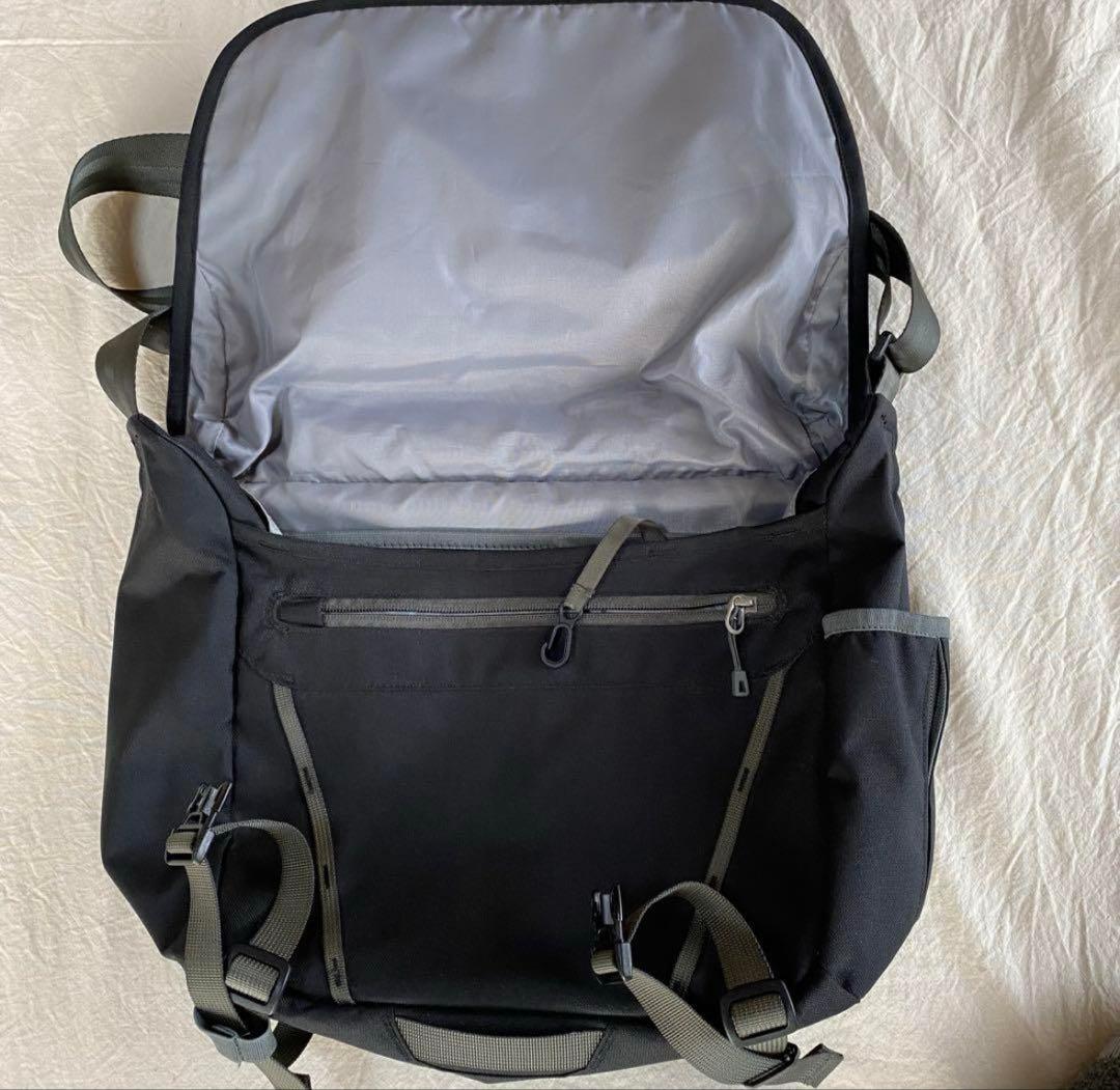 パタゴニア　patagonia メッセンジャーバッグ　ブラック　y2k