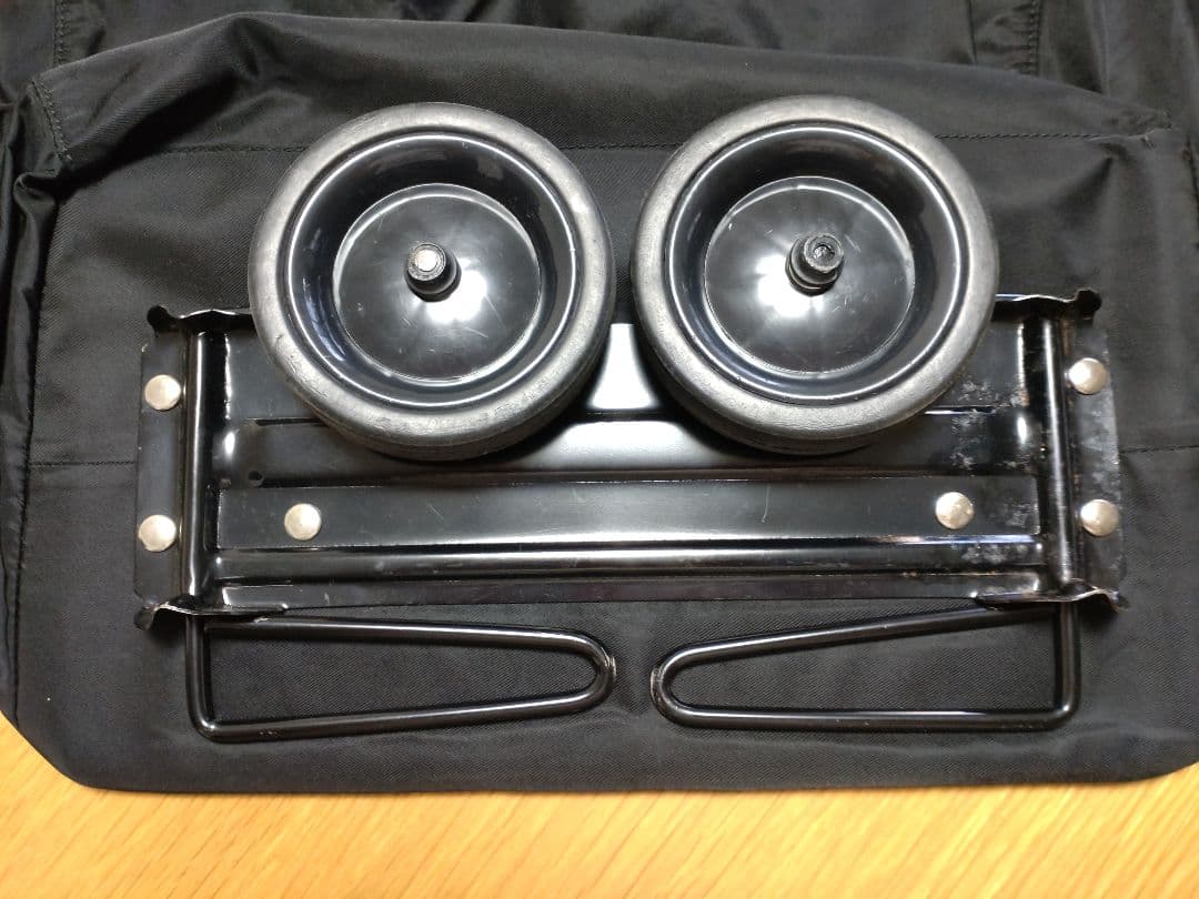 【週末値下げ】PRADA プラダ 折り畳み可 ナイロン キャリー ケース