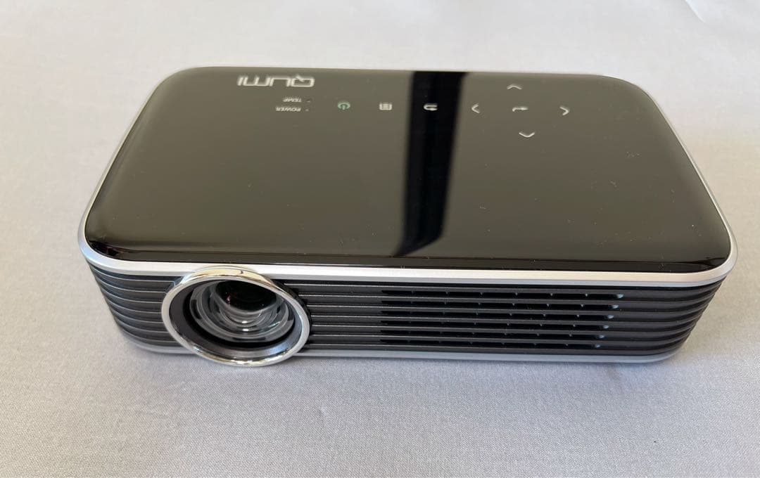 【美品】Vivitek LEDモバイルプロジェクター QUMI Q8-BK