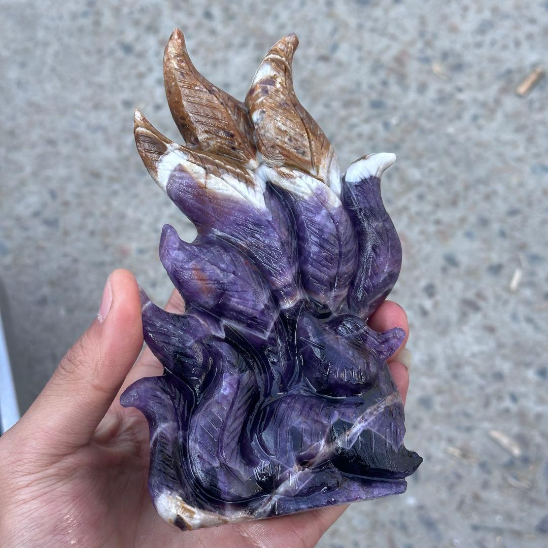 天然石ドリームアメジストの九尾狐　ご購入前に在庫確認必要G.153